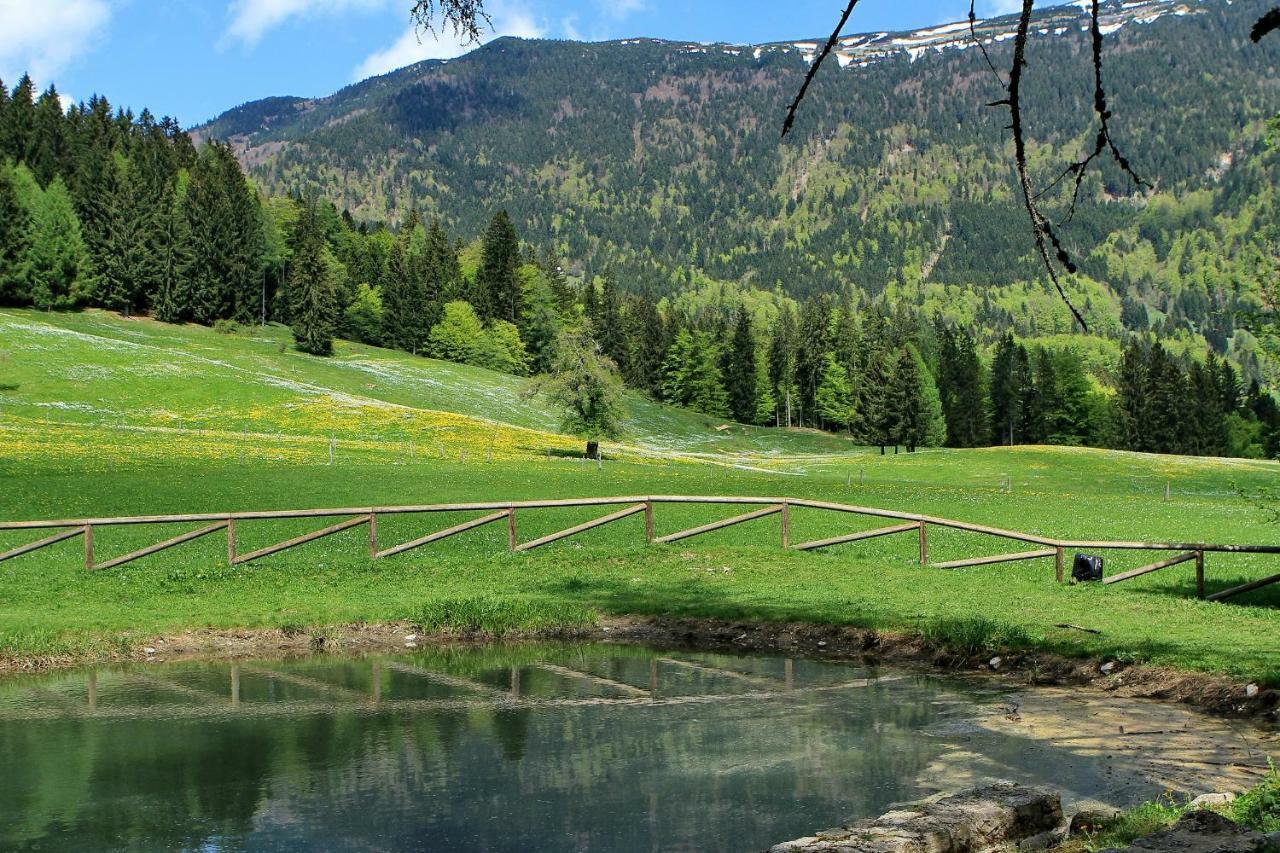Dom Pristava Hotel Jesenice Kültér fotó