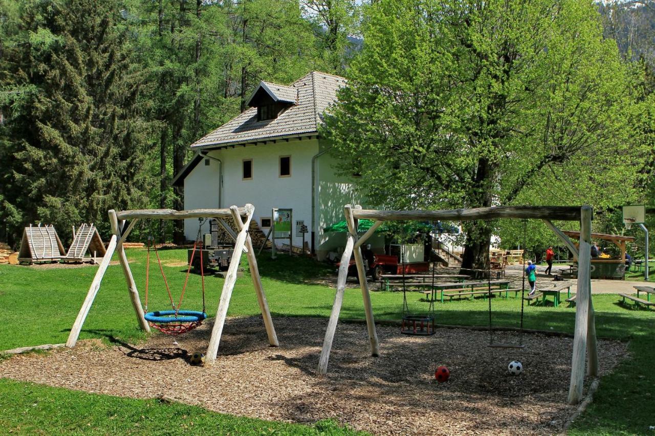 Dom Pristava Hotel Jesenice Kültér fotó